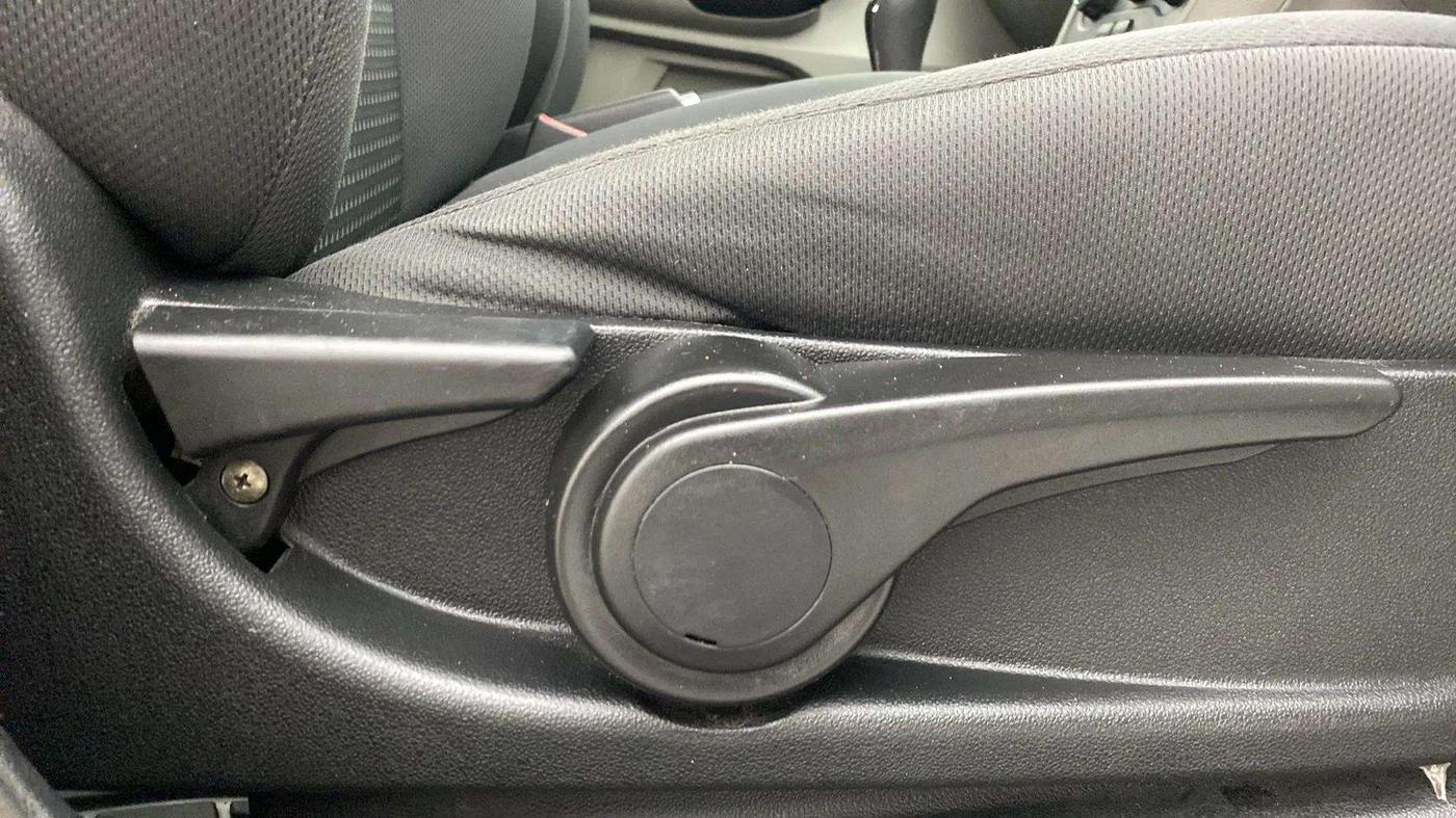 2018 Tata Tiago XZ PETROL, Petrol, Manual, 52,944 km, Driver Side Adjustment Panel