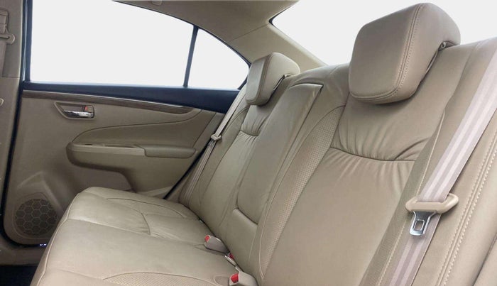 2022 Maruti Ciaz ALPHA 1.5 SHVS PETROL, Petrol, Manual, 41,044 km, Right Side Rear Door Cabin