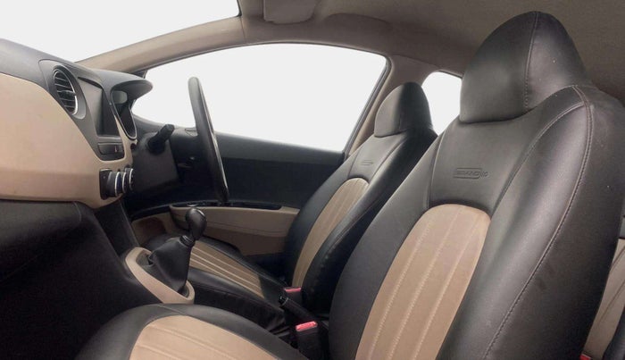 2017 Hyundai Grand i10 MAGNA 1.2 KAPPA VTVT, Petrol, Manual, 16,885 km, Right Side Front Door Cabin