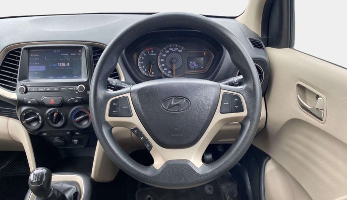 2018 Hyundai NEW SANTRO ASTA MT, Petrol, Manual, 40,227 km, Steering Wheel Close Up