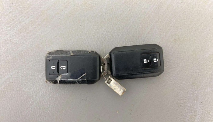 2019 Maruti Swift ZXI PLUS AMT, Petrol, Automatic, 31,780 km, Key Close Up
