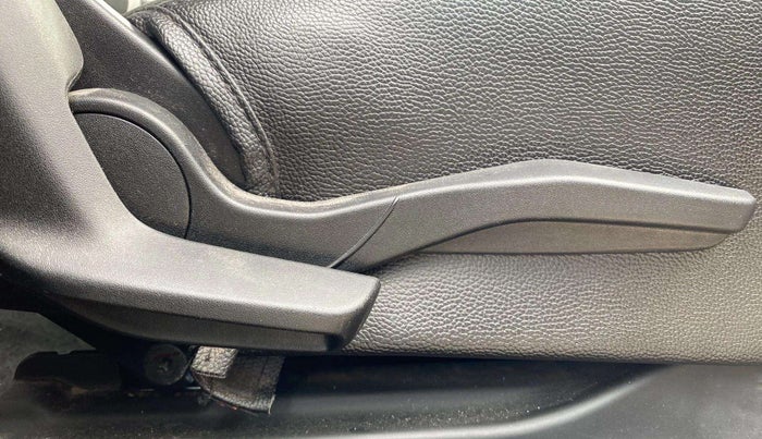 2020 Maruti Swift ZXI, Petrol, Manual, 50,190 km, Driver Side Adjustment Panel