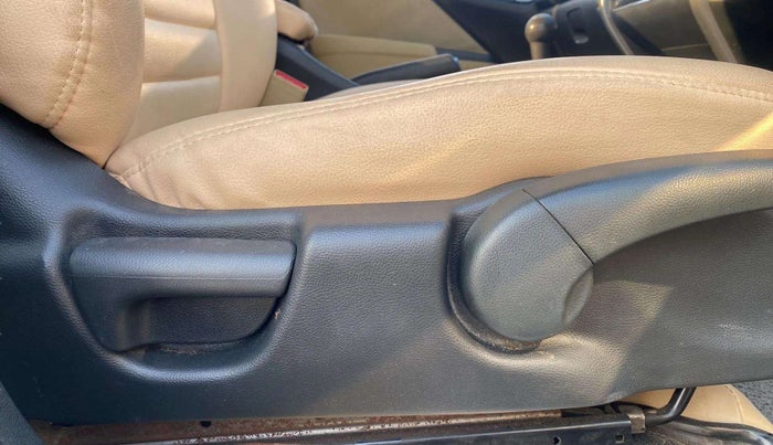 2017 Honda City 1.5L I-VTEC V MT, Petrol, Manual, 71,570 km, Driver Side Adjustment Panel