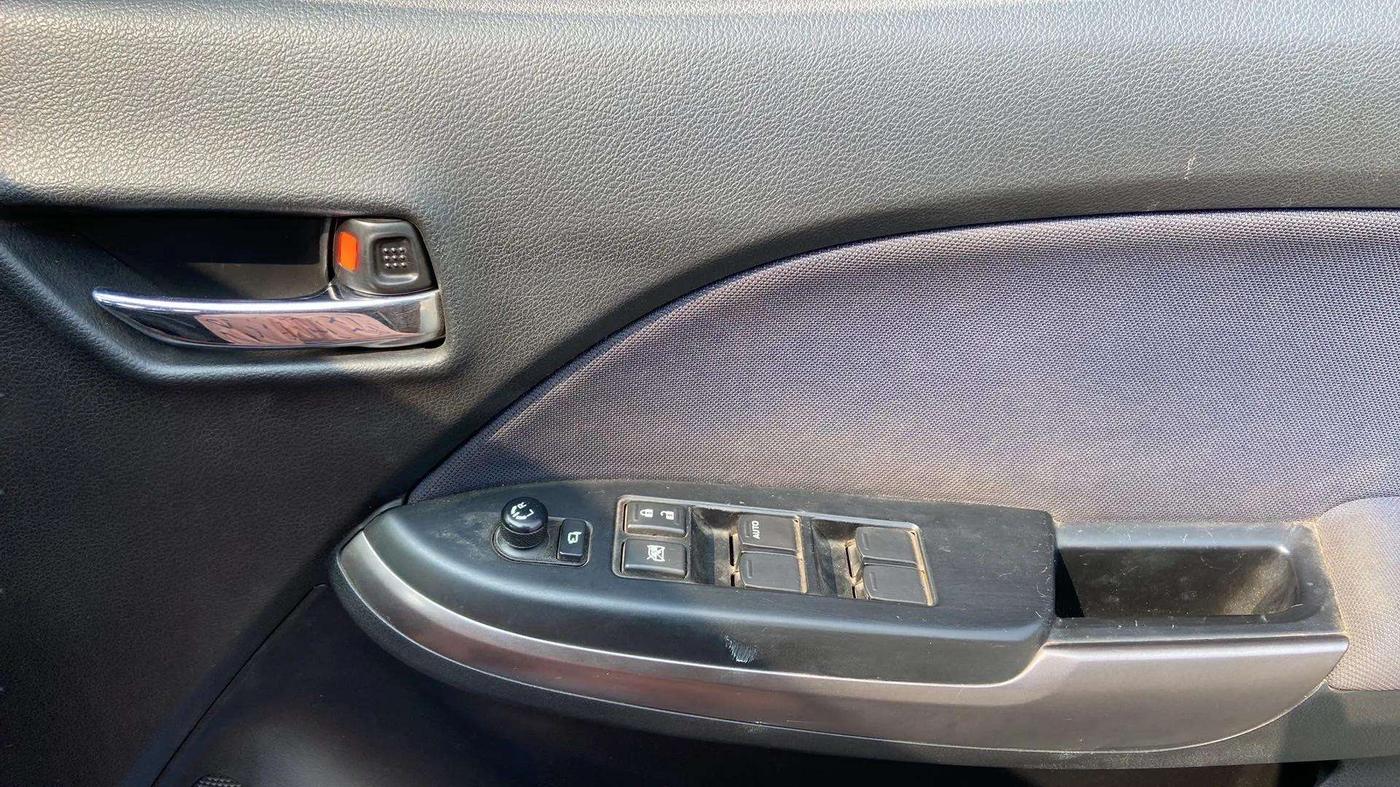2020 Maruti Baleno ZETA PETROL 1.2, Petrol, Manual, 29,807 km, Driver Side Door Panels Control