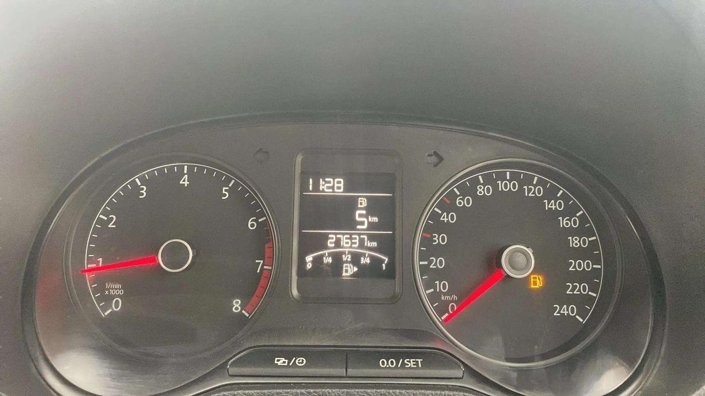 2016 Volkswagen Ameo COMFORTLINE 1.2L, Petrol, Manual, 27,682 km, Odometer Image