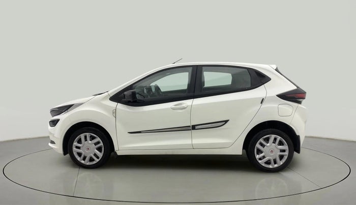 2022 Tata ALTROZ XM PLUS PETROL, Petrol, Manual, 28,018 km, Left Side