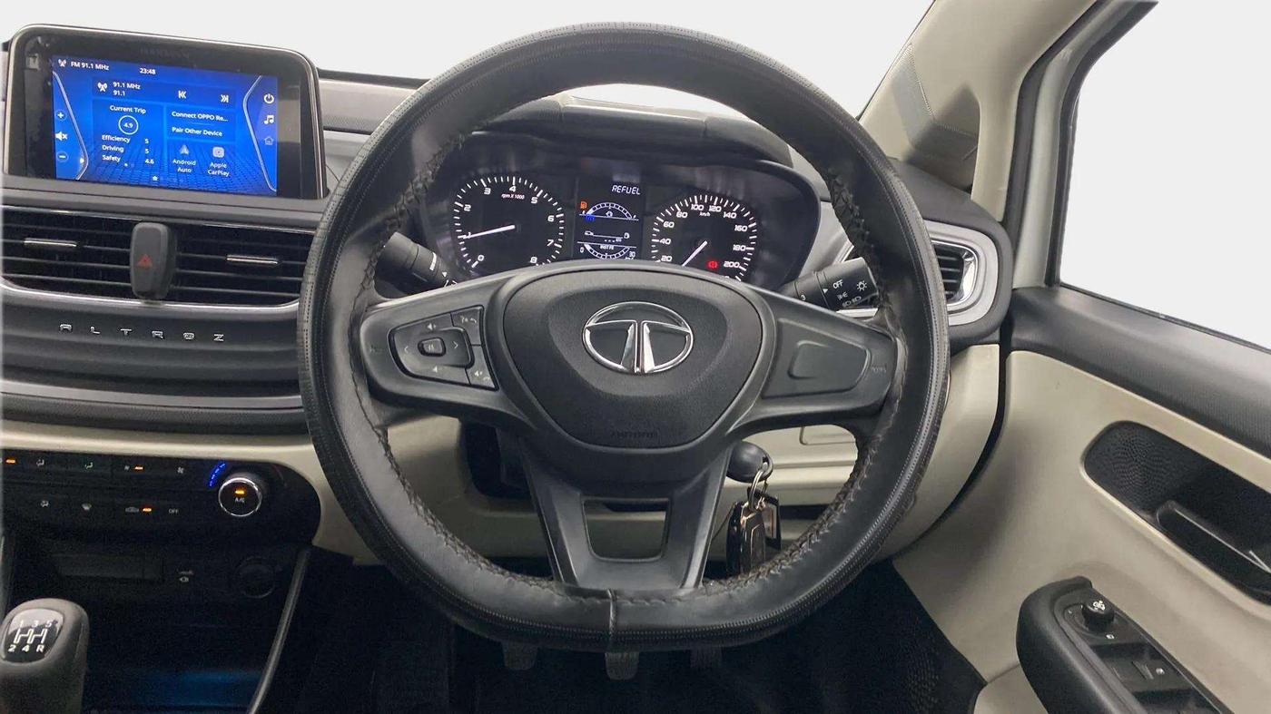 2022 Tata ALTROZ XM PLUS PETROL, Petrol, Manual, 28,018 km, Steering Wheel Close Up