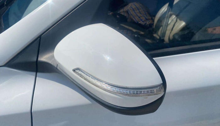 2015 Hyundai Elite i20 ASTA 1.2 (O), Petrol, Manual, 97,156 km, Left rear-view mirror - Indicator light not working