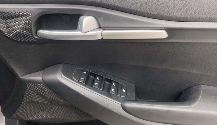 2021 KIA SELTOS HTE 1.5 DIESEL, Diesel, Manual, 72,315 km, Driver Side Door Panels Control