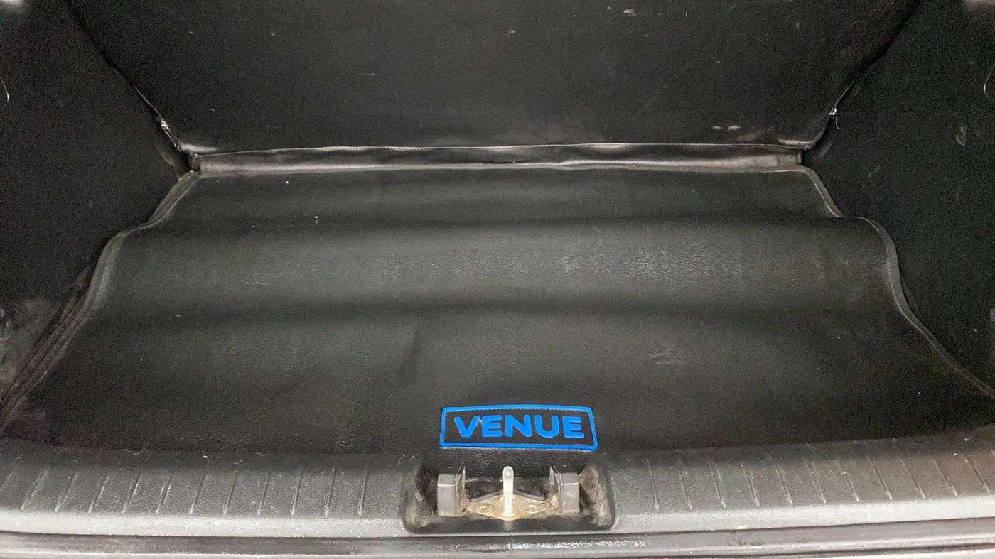 2021 Hyundai VENUE S+ 1.2, Petrol, Manual, 28,071 km, Boot Inside