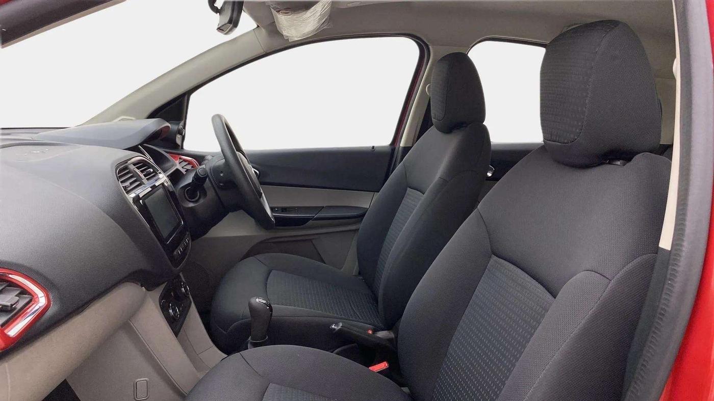 2019 Tata Tiago XZ PLUS DUAL TONE PETROL, Petrol, Manual, 47,545 km, Right Side Front Door Cabin