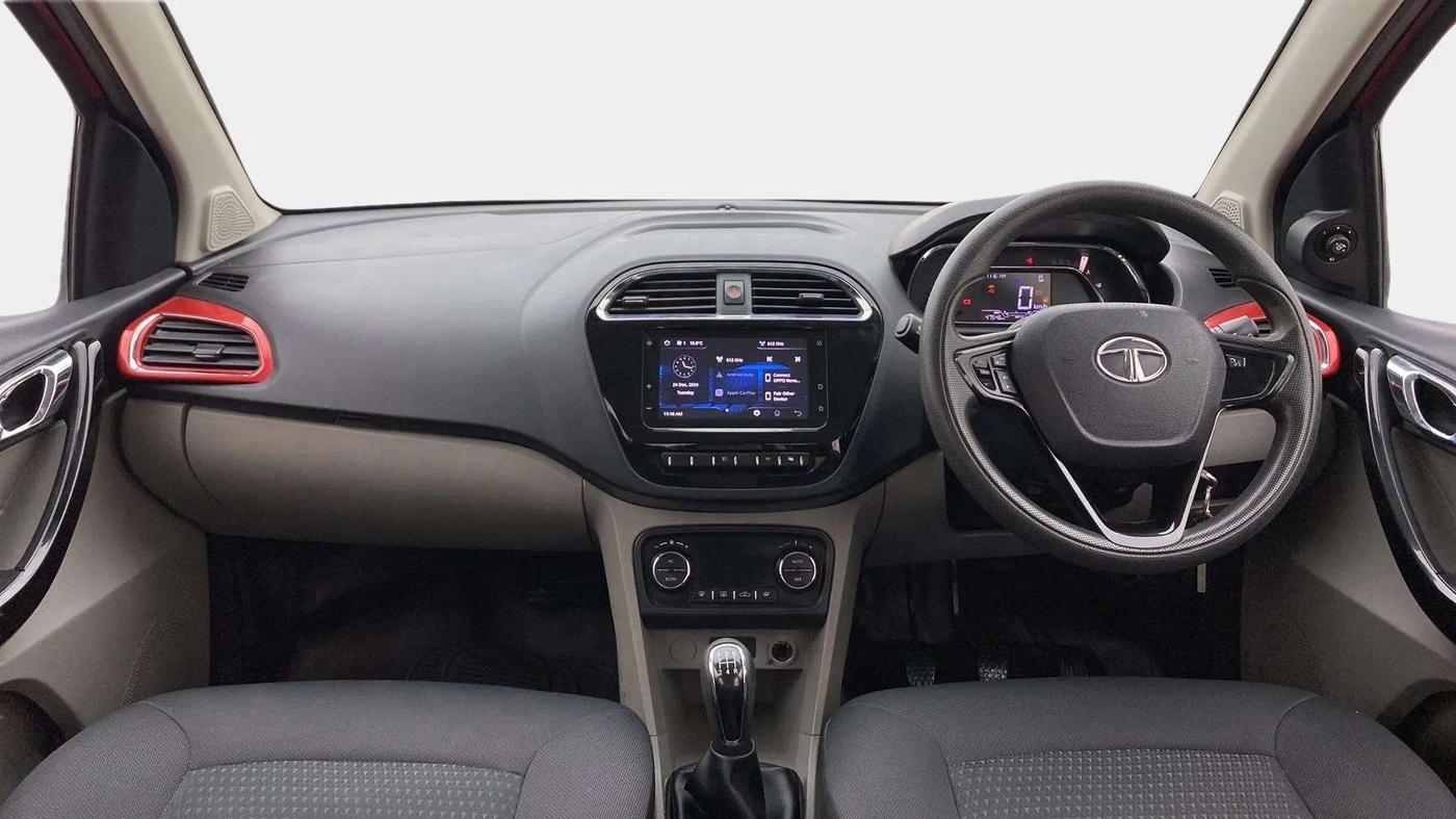 2019 Tata Tiago XZ PLUS DUAL TONE PETROL, Petrol, Manual, 47,545 km, Dashboard