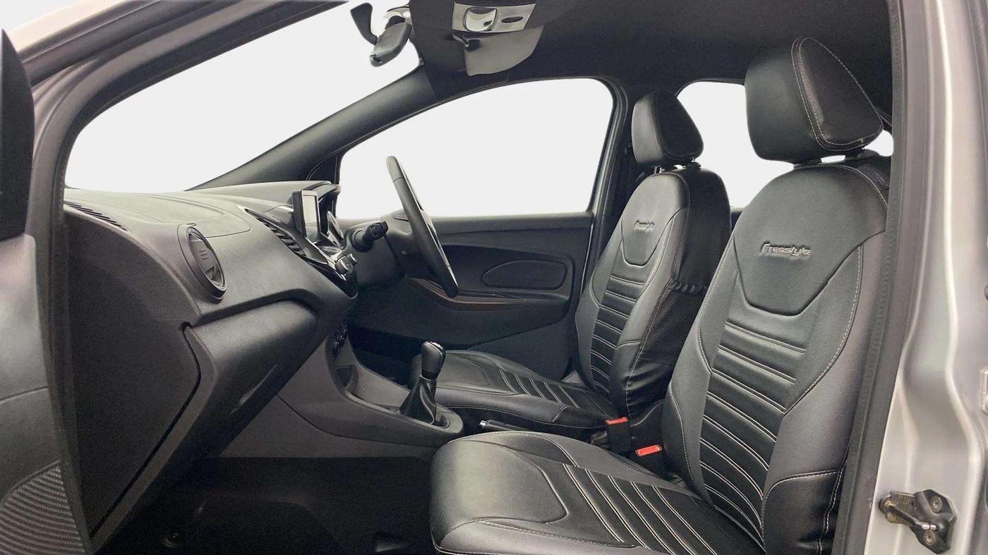 2020 Ford FREESTYLE TITANIUM 1.2 PETROL, Petrol, Manual, 32,173 km, Right Side Front Door Cabin