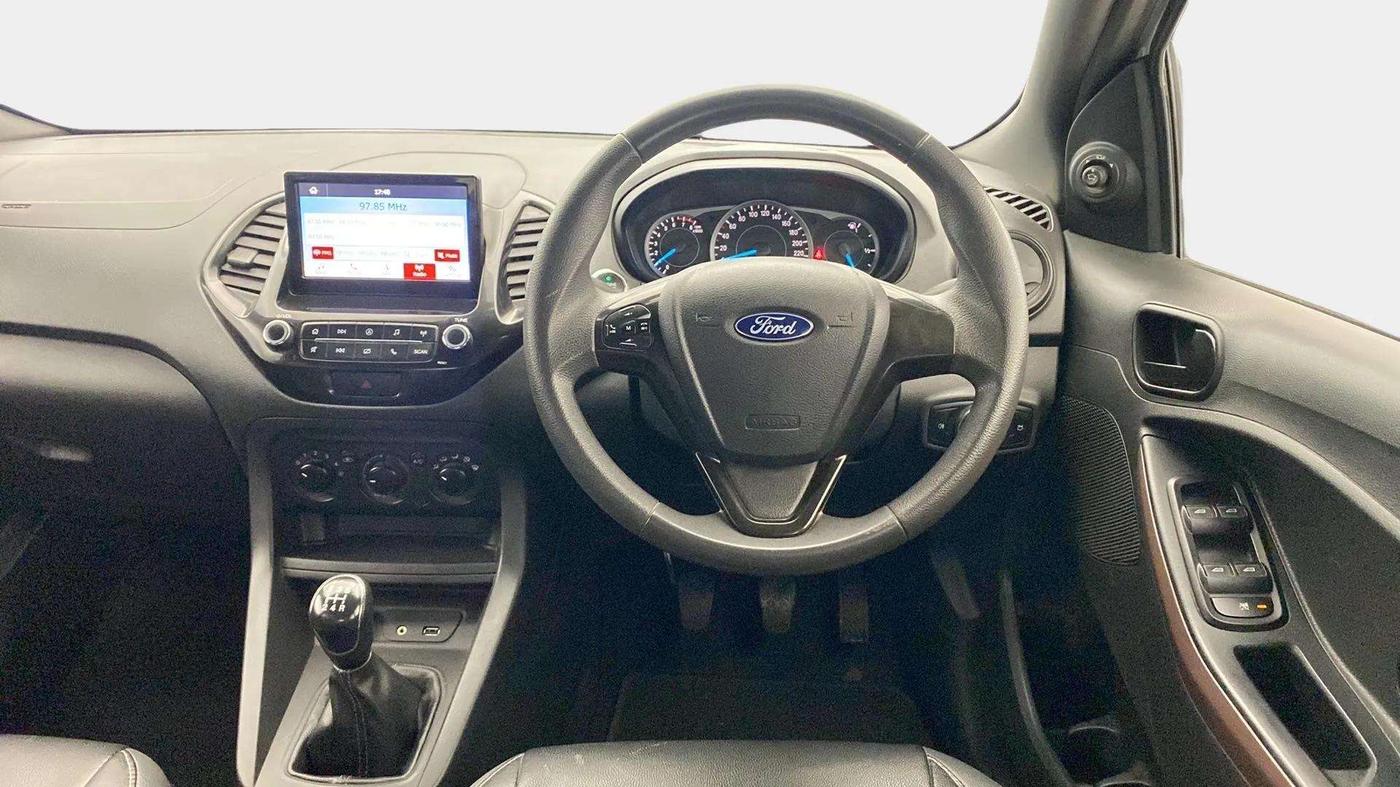 2020 Ford FREESTYLE TITANIUM 1.2 PETROL, Petrol, Manual, 32,173 km, Steering Wheel Close Up