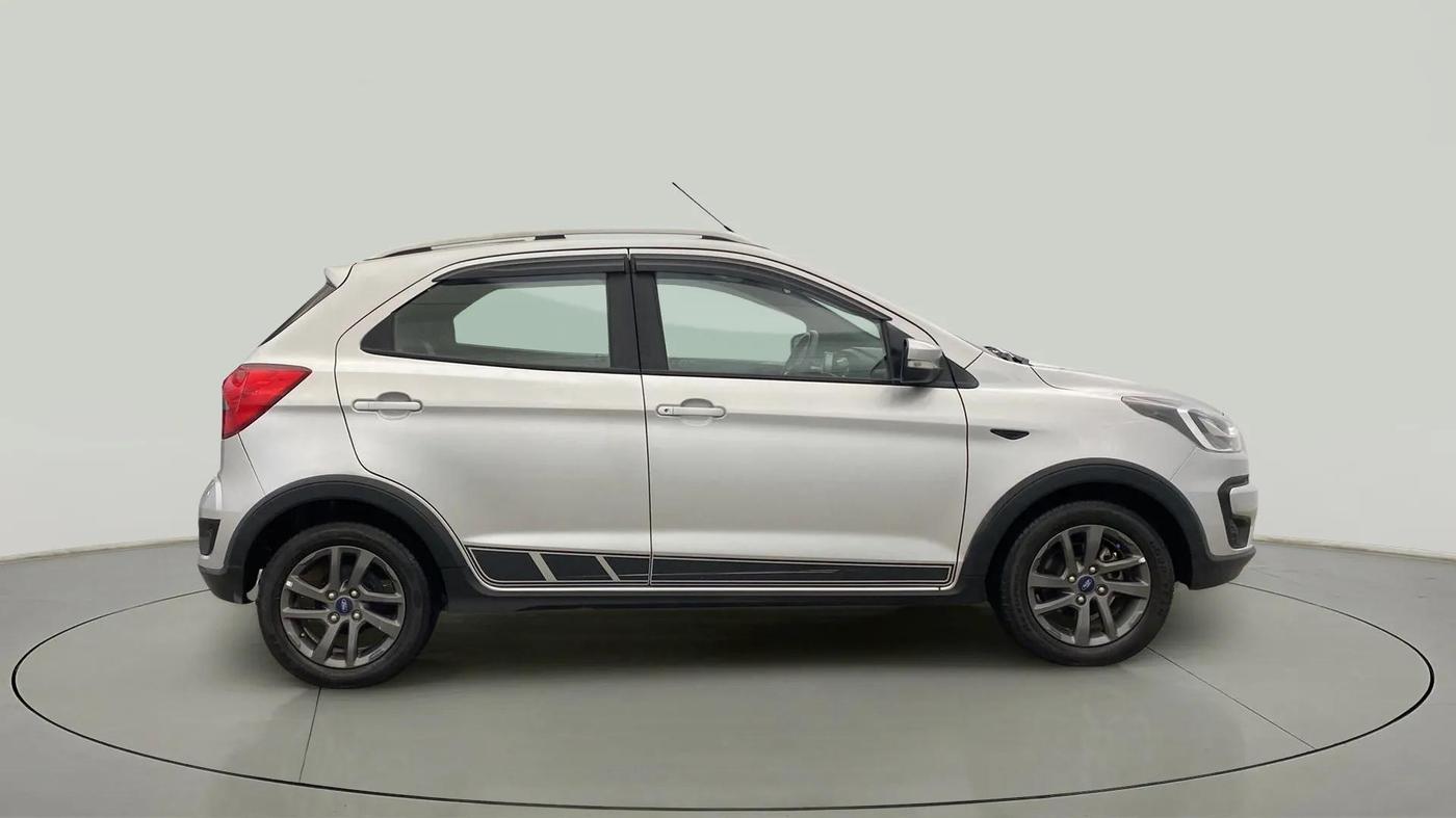 2020 Ford FREESTYLE TITANIUM 1.2 PETROL, Petrol, Manual, 32,173 km, Right Side View