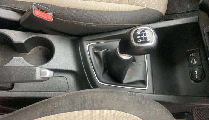2016 Hyundai Elite i20 ASTA 1.2 (O), Petrol, Manual, 35,128 km, Gear Lever