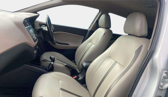2016 Hyundai Elite i20 ASTA 1.2 (O), Petrol, Manual, 61,904 km, Right Side Front Door Cabin