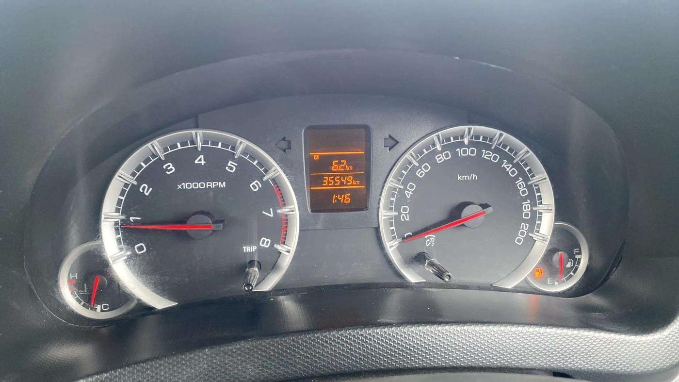 2016 Maruti Swift VXI, Petrol, Manual, 35,564 km, Odometer Image
