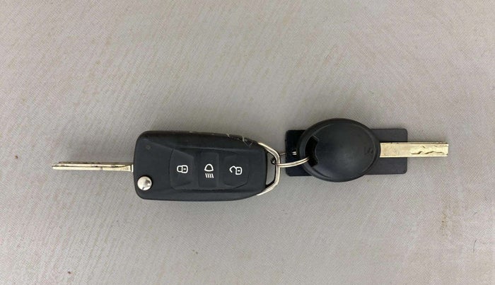 2021 Tata Tiago XZ PLUS PETROL, Petrol, Manual, 34,552 km, Key Close Up