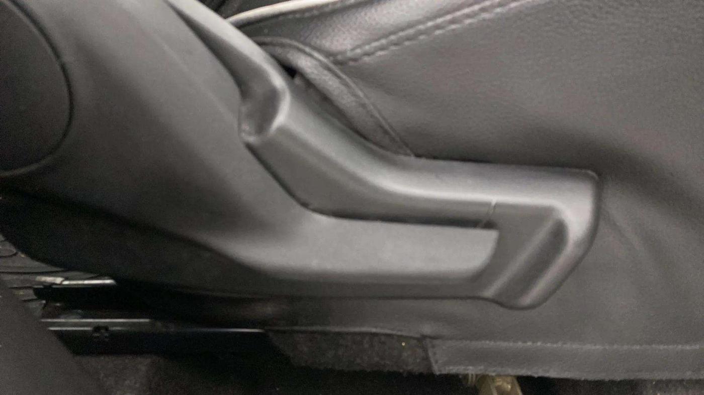 2022 Maruti Celerio ZXI, Petrol, Manual, 20,408 km, Driver Side Adjustment Panel