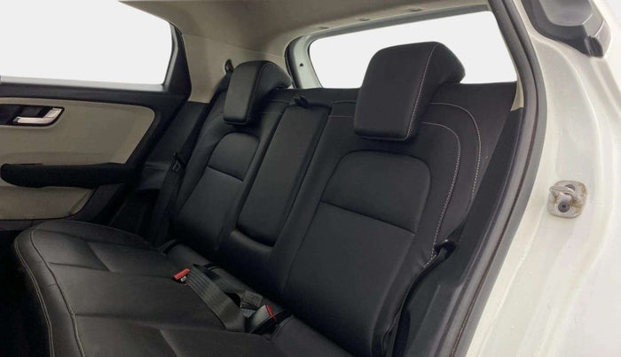 2022 Tata ALTROZ XZ PLUS PETROL, Petrol, Manual, 29,880 km, Right Side Rear Door Cabin