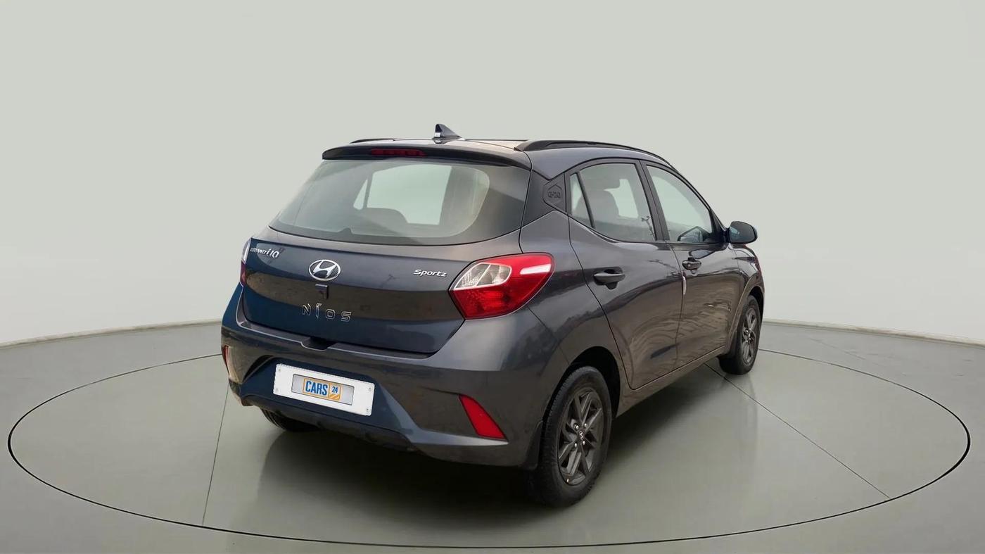 2020 Hyundai GRAND I10 NIOS SPORTZ 1.2 KAPPA VTVT, Petrol, Manual, 31,947 km, Right Back Diagonal