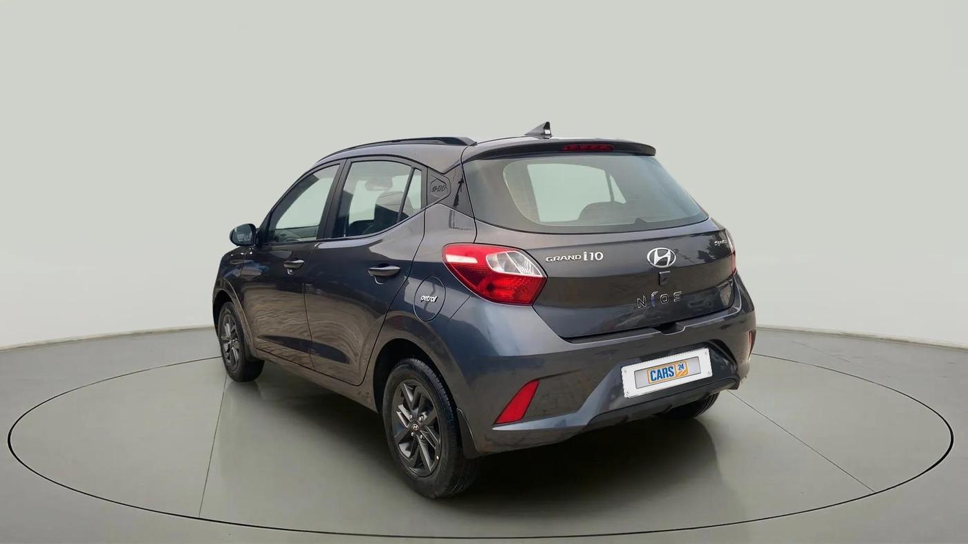 2020 Hyundai GRAND I10 NIOS SPORTZ 1.2 KAPPA VTVT, Petrol, Manual, 31,947 km, Left Back Diagonal
