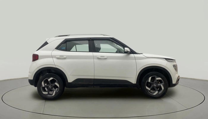 2020 Hyundai VENUE SX 1.5 CRDI, Diesel, Manual, 41,099 km, Right Side View