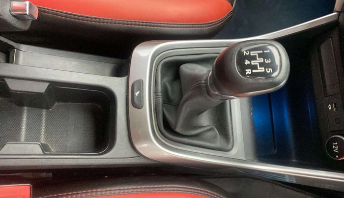 2022 Tata ALTROZ XZ PETROL, Petrol, Manual, 13,126 km, Gear Lever