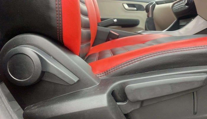 2022 Tata ALTROZ XZ PETROL, Petrol, Manual, 13,126 km, Driver Side Adjustment Panel