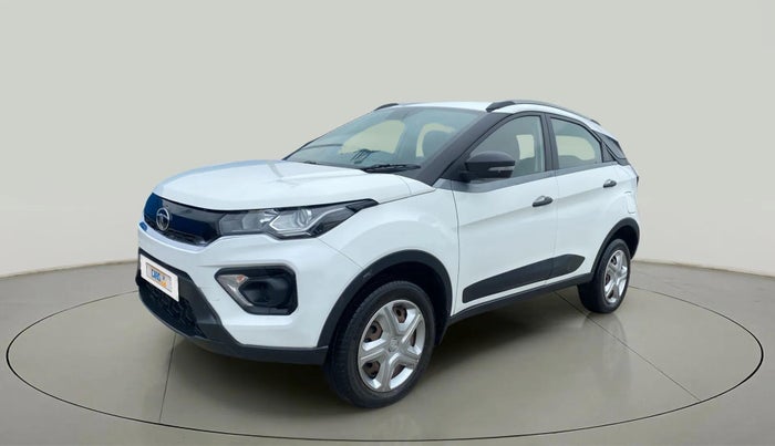 2020 Tata NEXON XM SUNROOF PETROL, Petrol, Manual, 25,126 km, Left Front Diagonal