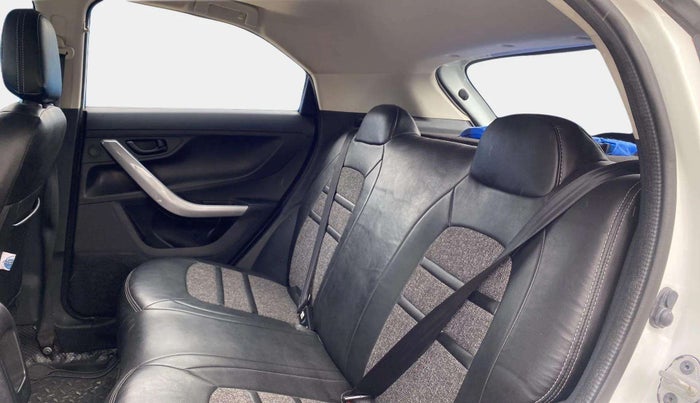 2020 Tata NEXON XM SUNROOF PETROL, Petrol, Manual, 25,126 km, Right Side Rear Door Cabin