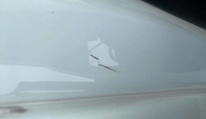 2020 Tata NEXON XM SUNROOF PETROL, Petrol, Manual, 25,126 km, Right C pillar - Minor scratches
