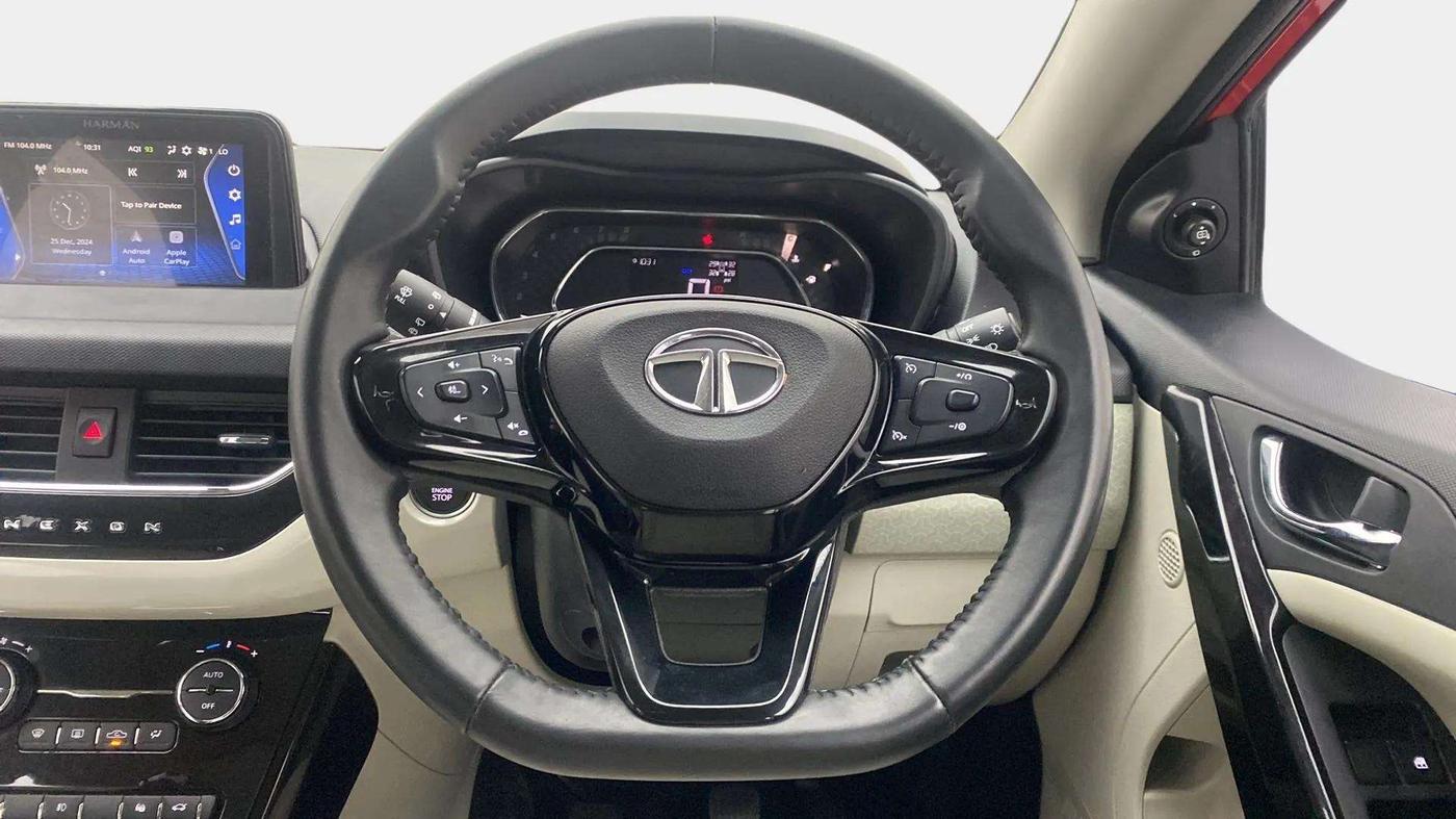 2022 Tata NEXON XZ PLUS (PREMIUM) PETROL DUAL TONE, Petrol, Manual, 18,076 km, Steering Wheel Close Up