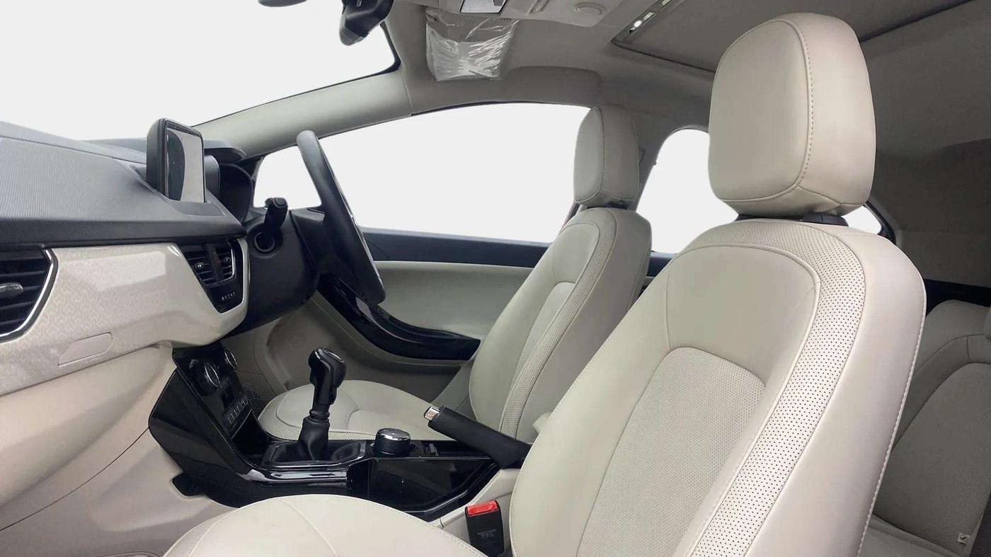 2022 Tata NEXON XZ PLUS (PREMIUM) PETROL DUAL TONE, Petrol, Manual, 18,076 km, Right Side Front Door Cabin