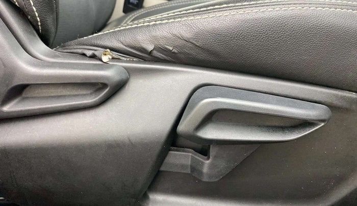 2020 Tata NEXON XZ PLUS PETROL, Petrol, Manual, 54,431 km, Driver Side Adjustment Panel