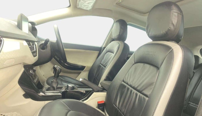 2023 Tata NEXON XZ PLUS PETROL SUNROOF, Petrol, Manual, 15,964 km, Right Side Front Door Cabin