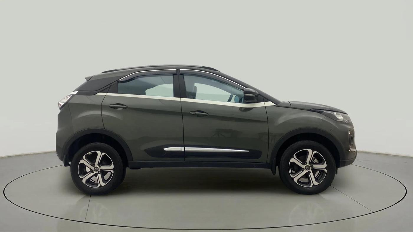 2023 Tata NEXON XZ PLUS PETROL SUNROOF, Petrol, Manual, 15,964 km, Right Side View