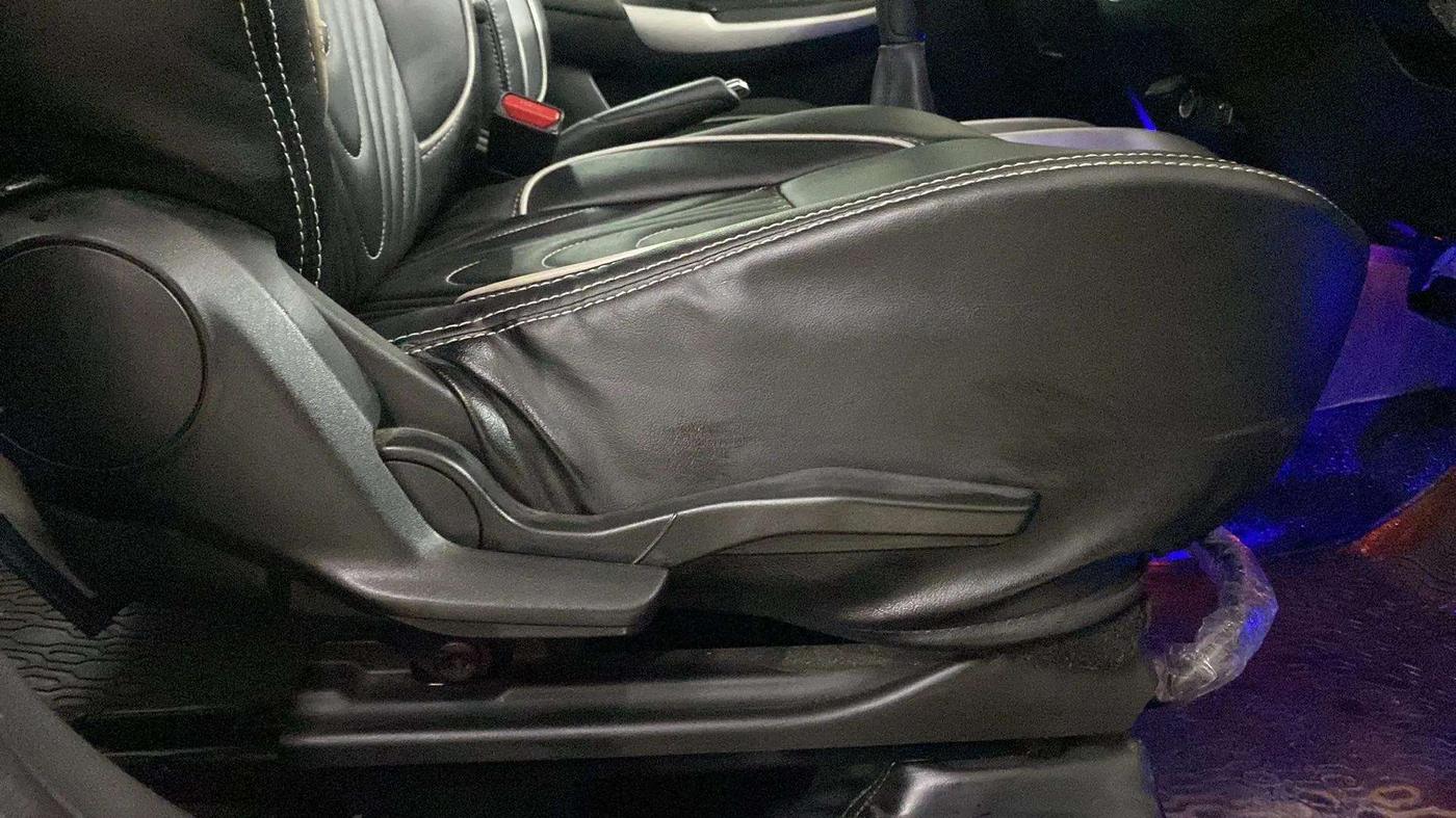 2018 Maruti Baleno ALPHA PETROL 1.2, Petrol, Manual, 16,582 km, Driver Side Adjustment Panel