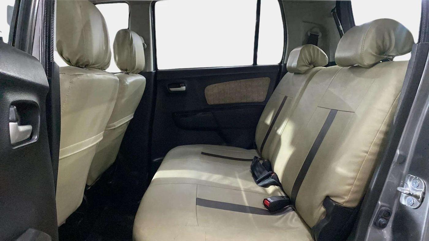 2017 Maruti Wagon R 1.0 VXI, Petrol, Manual, 35,966 km, Right Side Rear Door Cabin