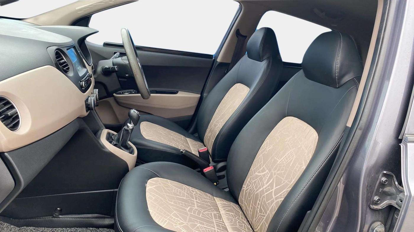 2019 Hyundai Grand i10 SPORTZ 1.2 KAPPA VTVT, Petrol, Manual, 54,456 km, Right Side Front Door Cabin