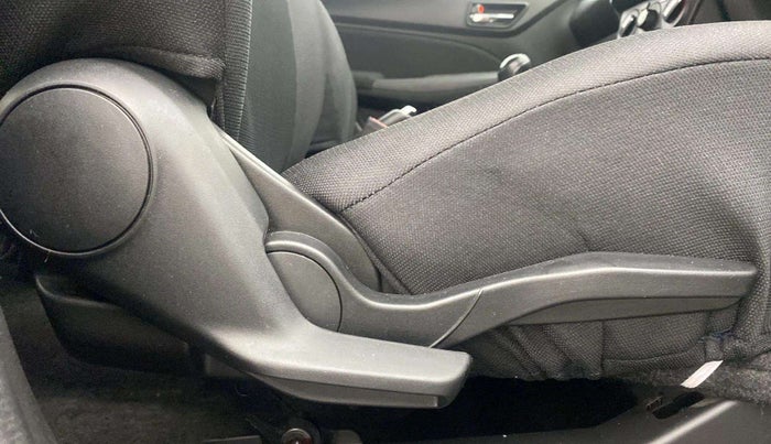 2021 Maruti Swift VXI, Petrol, Manual, 33,518 km, Driver Side Adjustment Panel