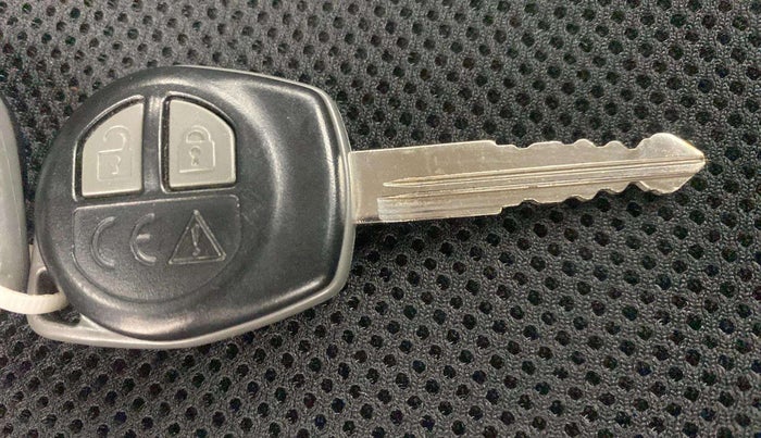 2021 Maruti Swift VXI, Petrol, Manual, 33,518 km, Key Close Up