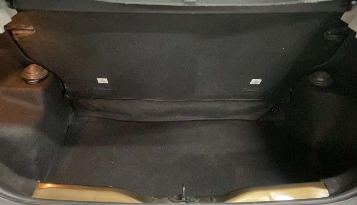 2022 Tata PUNCH ACCOMPLISHED MT, Petrol, Manual, 3,793 km, Boot Inside