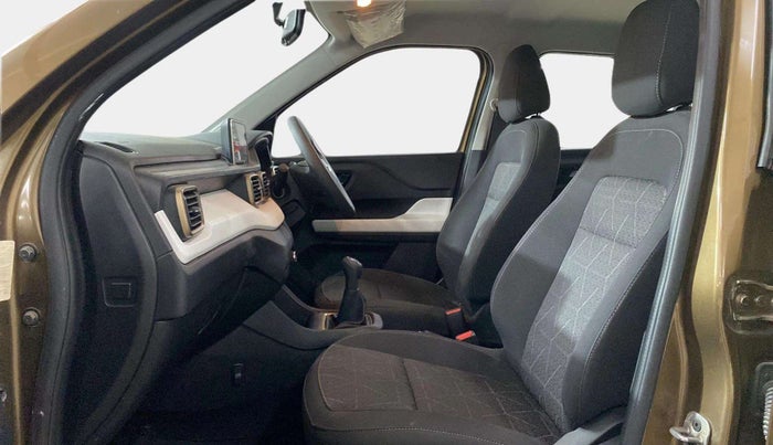 2022 Tata PUNCH ACCOMPLISHED MT, Petrol, Manual, 3,793 km, Right Side Front Door Cabin