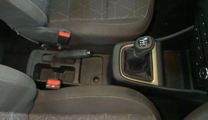 2022 Tata PUNCH ACCOMPLISHED MT, Petrol, Manual, 3,793 km, Gear Lever