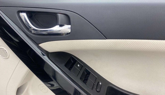 2022 Tata NEXON XZ PLUS (HS) PETROL, Petrol, Manual, 13,804 km, Driver Side Door Panels Control