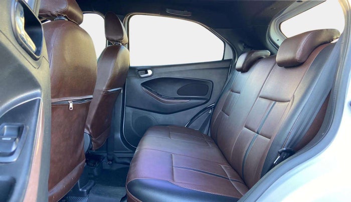 2018 Ford FREESTYLE TITANIUM 1.2 PETROL, Petrol, Manual, 54,881 km, Right Side Rear Door Cabin