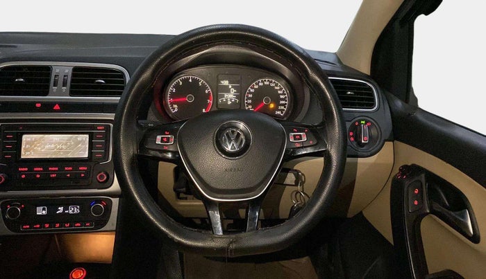 2014 Volkswagen Polo HIGHLINE1.2L, Petrol, Manual, 34,314 km, Steering Wheel Close Up