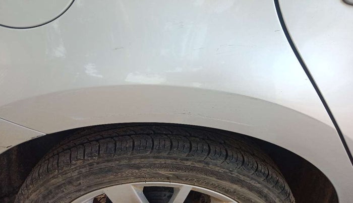 2014 Volkswagen Polo HIGHLINE1.2L, Petrol, Manual, 34,314 km, Right quarter panel - Minor scratches